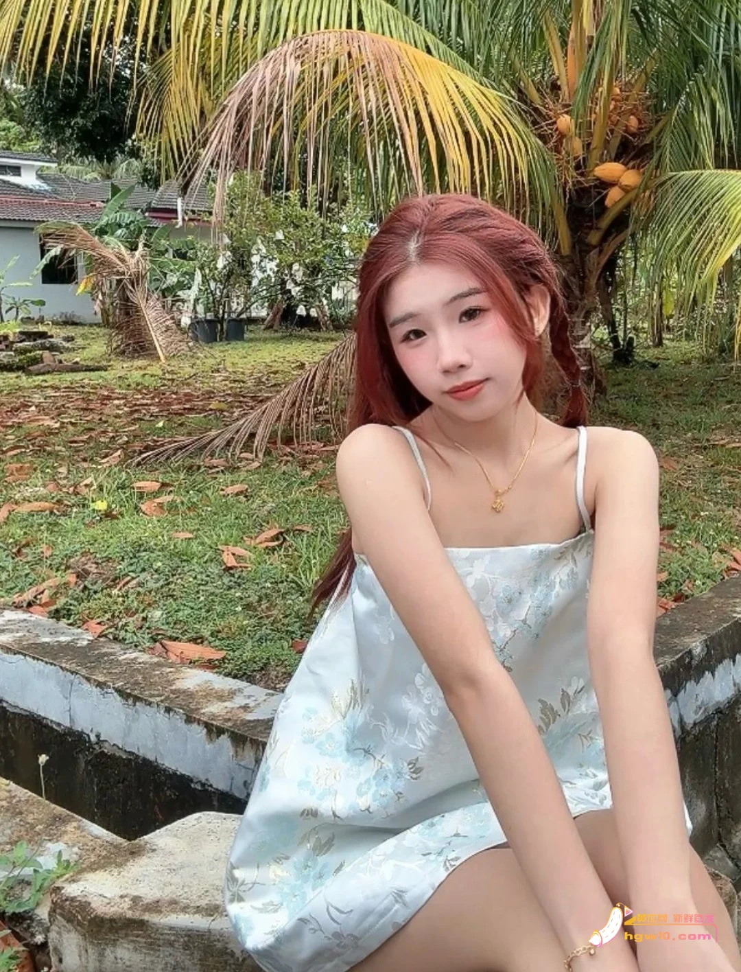 04年高颜值美春佩早期私密视频外流，娇喘声引热议