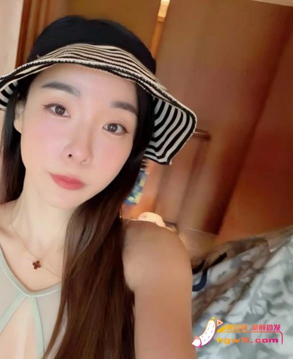 台湾主播张宇离婚三年曝沙发艳照，与前夫十三次争执闹上法庭