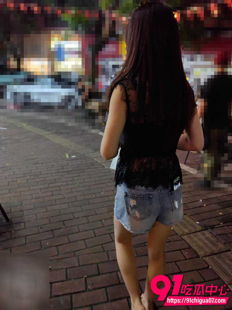 海角叔嫂乱伦 酒店首次SM调教嫂子 大葱插穴鞭打边操 骚水喷溅飞流直下三千尺高潮失控!