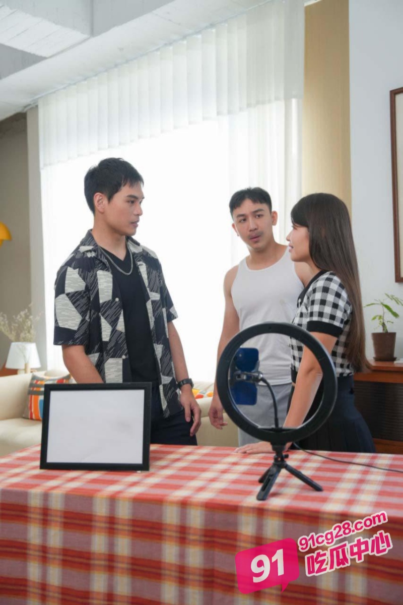 疯狂小杨哥之三只羊的淫乱秘辛（第一集）+幕后花絮独家放送！ 配图3