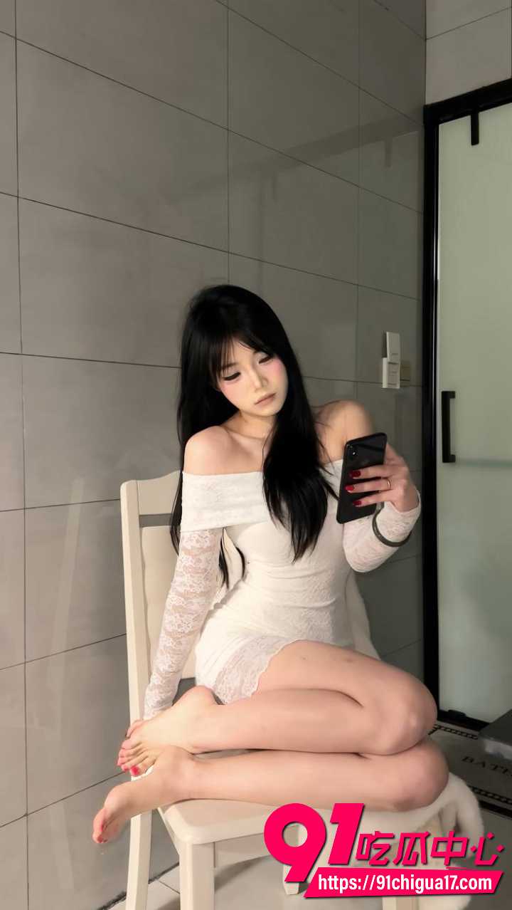 湖南反差女神小琳私下800任意玩弄4 湖南反差女神小琳私下800任意玩弄4
