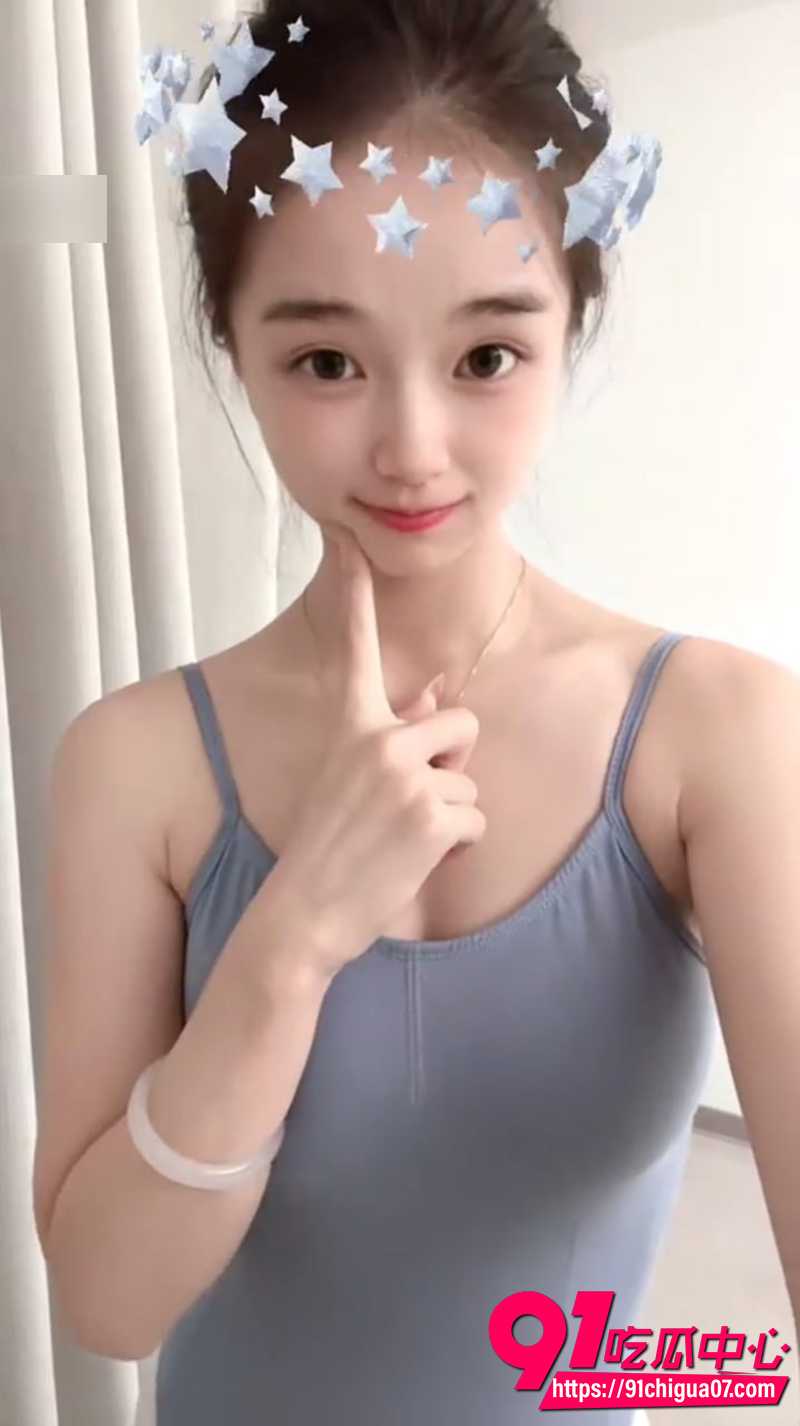 8抖音擦边舞蹈网红小土豆儿 4 8抖音擦边舞蹈网红小土豆儿 4