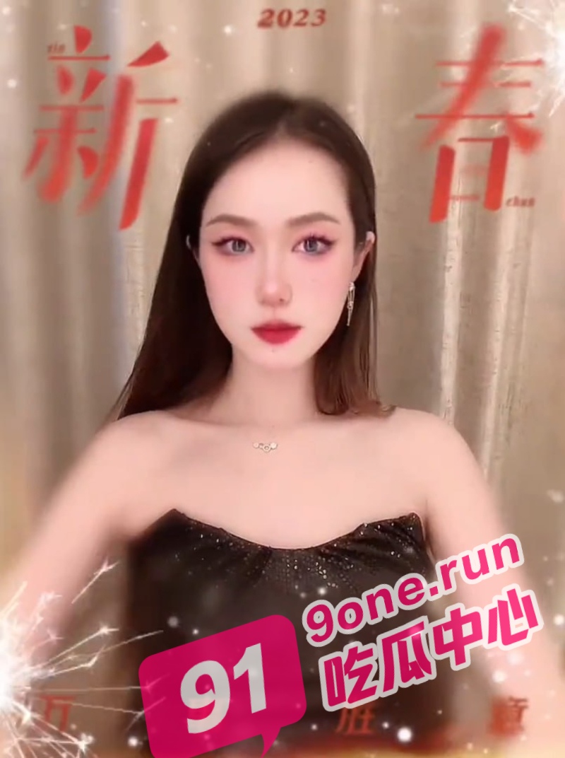 顶级嫩模KALVIN贱奴三部曲 女神不堪回首的上位史!