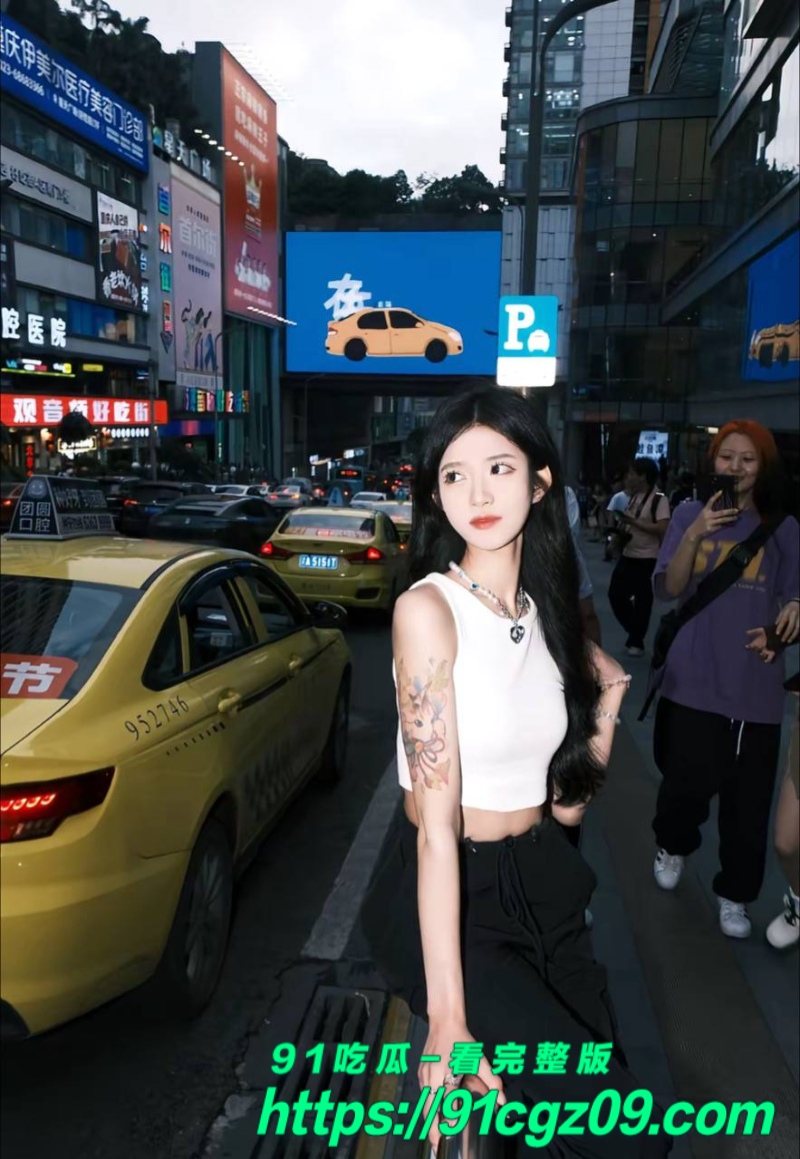 抖音网红李思悦身穿黑丝酒店炮友激战视频流出 高颜值女神甘做性奴