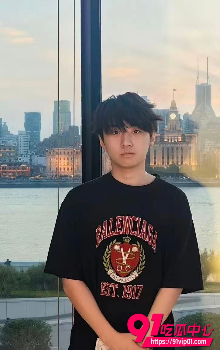 澳洲UQ留学生李某某23 澳洲UQ留学生李某某23
