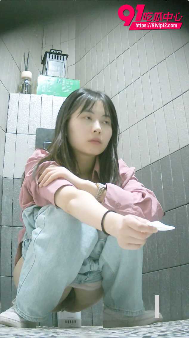 真实偷拍女公厕4 真实偷拍女公厕4