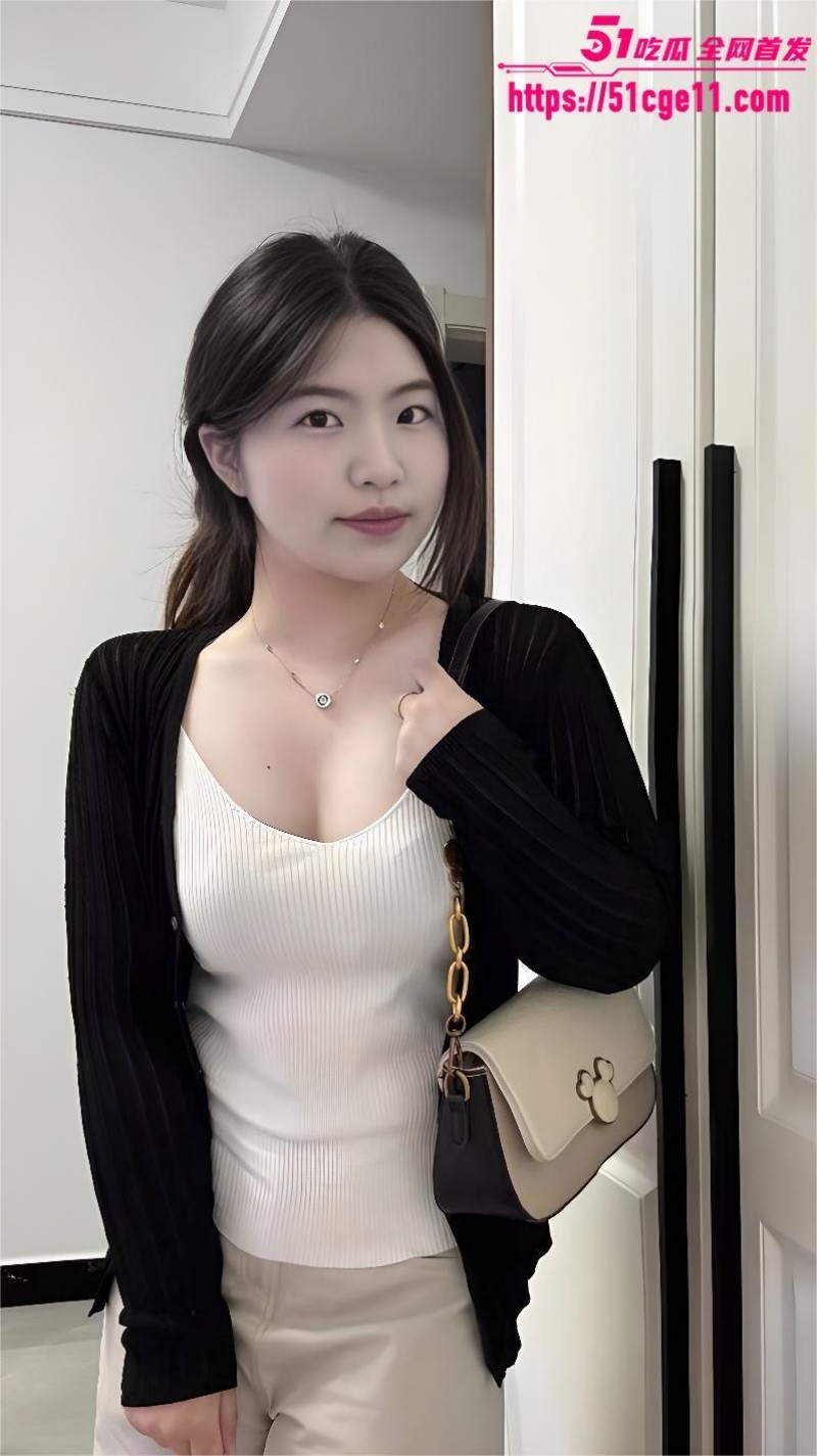 山东丰满美女 白艳娇 性爱合集 2 山东丰满美女 白艳娇 性爱合集 2