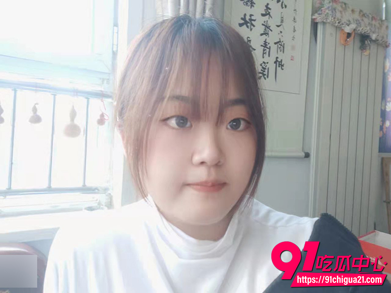 四川大学研究生刘薇 发骚视频勾引异地男友 奔现被猛操视频不慎流出！