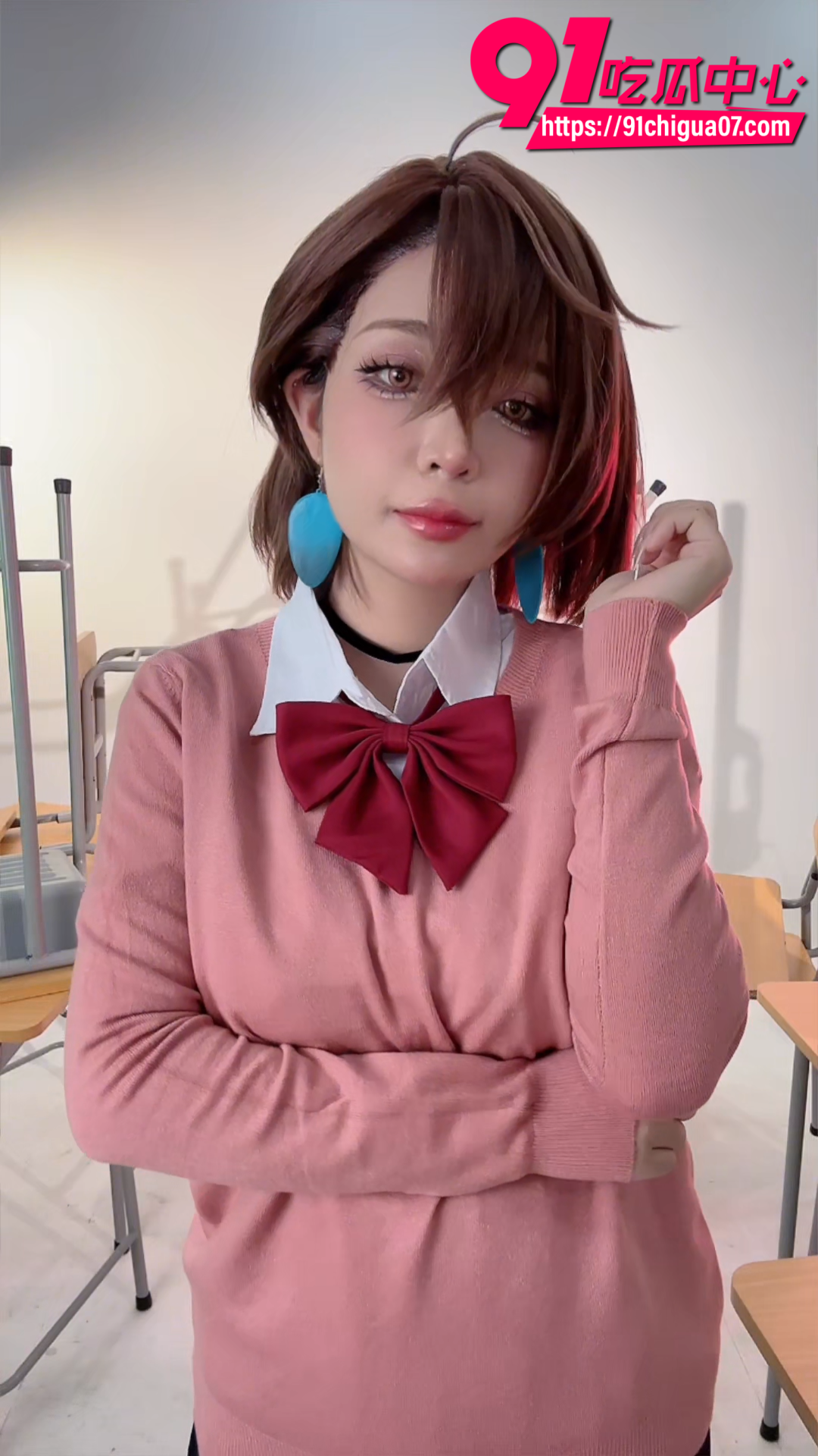绫濑桃COS校服辣妹3 绫濑桃COS校服辣妹3