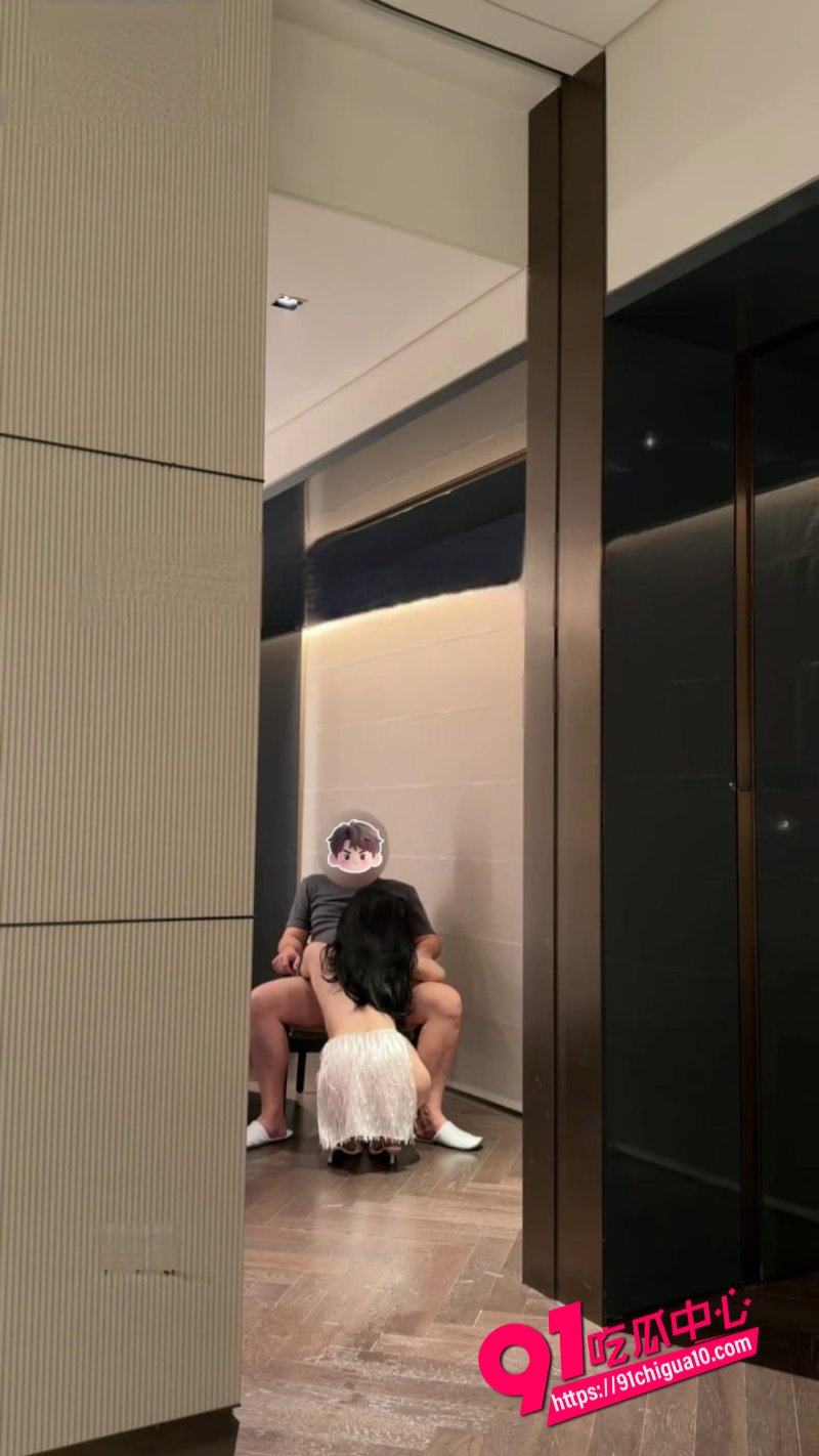 rosewu最新单男3P调教8.jpg rosewu最新单男3P调教8.jpg