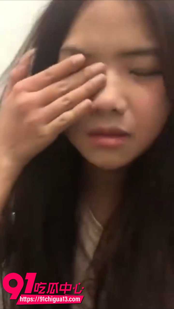 女猪仔偷情现场被抓现行当场暴打6 女猪仔偷情现场被抓现行当场暴打6