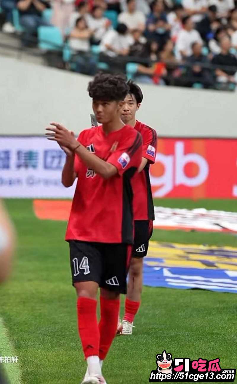 苏超07年新星寇程聚众淫乱实锤02 苏超07年新星寇程聚众淫乱实锤02