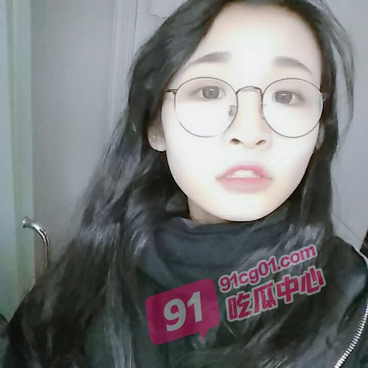 天上飞机最快 地下眼镜最骚~盐城师范学院眼镜妹张婷婷颜射一脸 “我太空虚了”