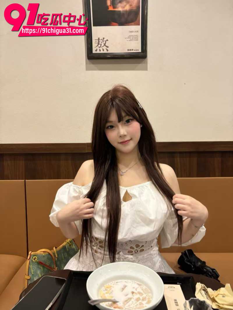 山东烟台女大学生张怡就读于常德文理学院在校期间下海卖淫视频曝光3 山东烟台女大学生张怡就读于常德文理学院在校期间下海卖淫视频曝光3