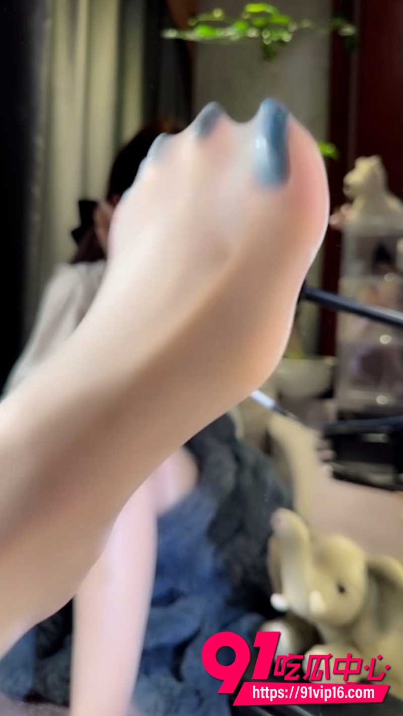 ASMR极品御姐甜心镜头前丝足喘麦诱惑3 ASMR极品御姐甜心镜头前丝足喘麦诱惑3