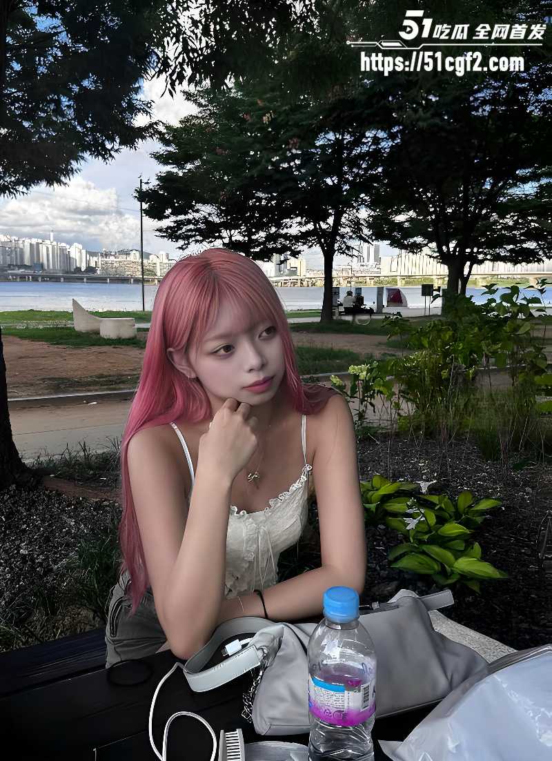 外网大一学妹 与男友性爱视频泄密 4 外网大一学妹 与男友性爱视频泄密 4