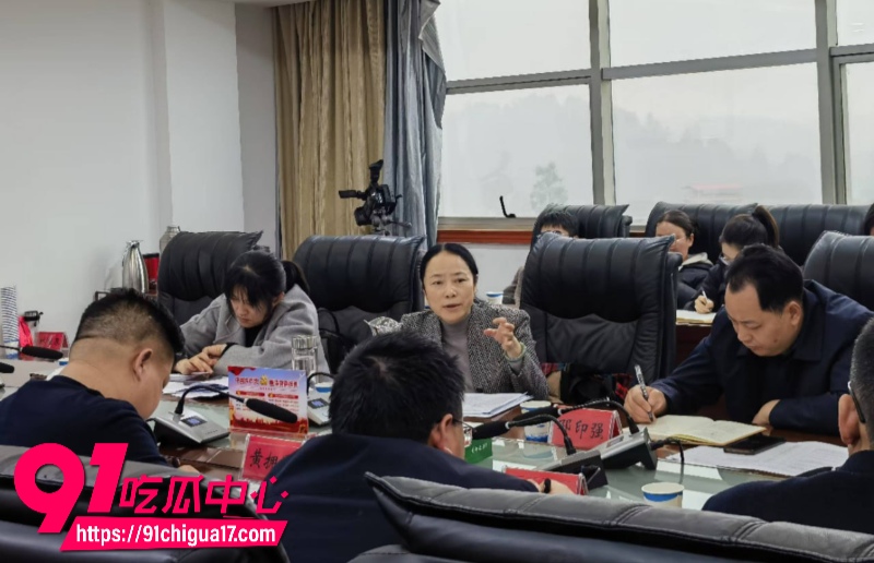 湖南省邵阳市副市长仇珂静因贪污落马曾经包养男模的黑历史曝光19 湖南省邵阳市副市长仇珂静因贪污落马曾经包养男模的黑历史曝光19