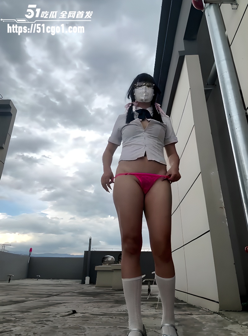 反差女主播 yingtao 户外直播福利 2 反差女主播 yingtao 户外直播福利 2
