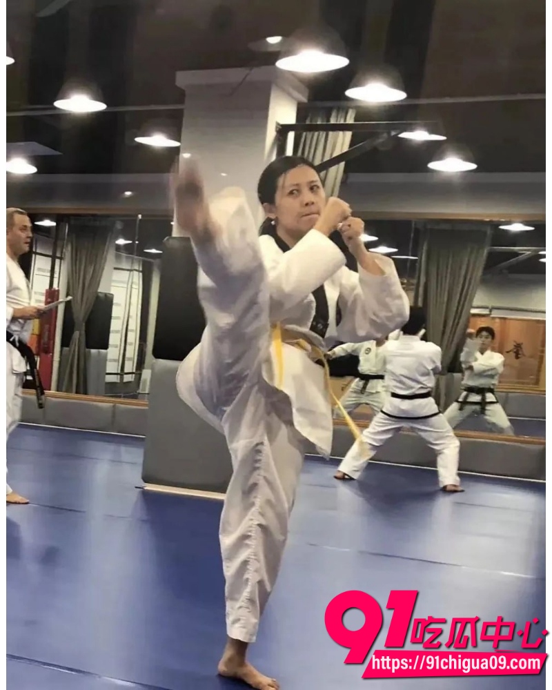 42岁私募魔女李蓓 1