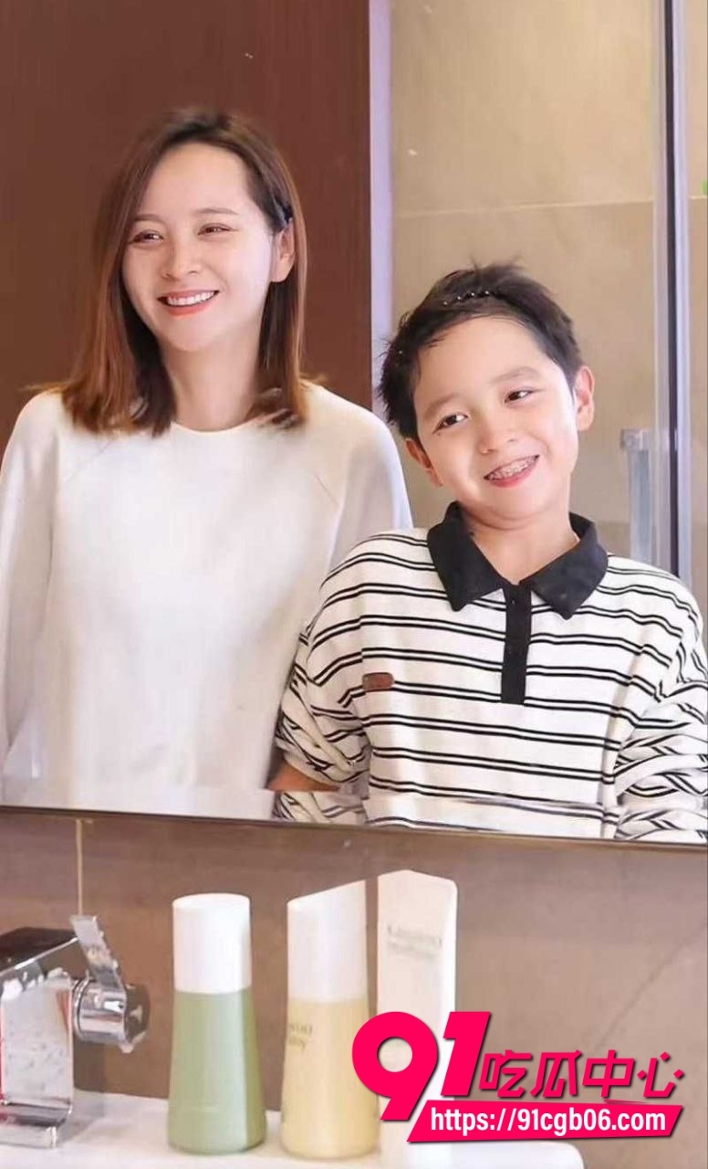 极品古装女神邓莎,富豪老公路行人设塌房15 极品古装女神邓莎,富豪老公路行人设塌房15