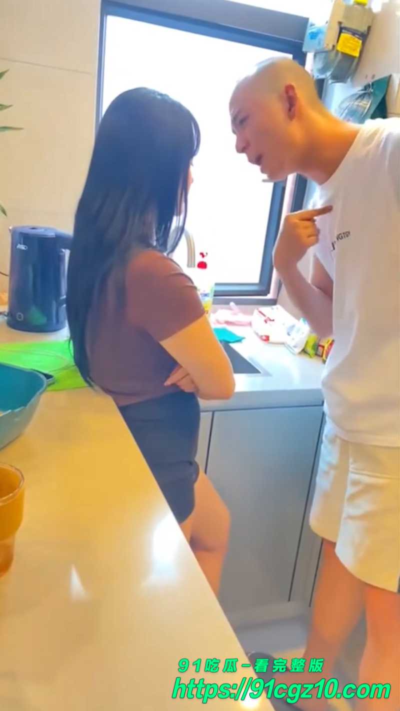 88年已婚少妇包养多个男模网页素材4素材水印版 88年已婚少妇包养多个男模网页素材4素材水印版