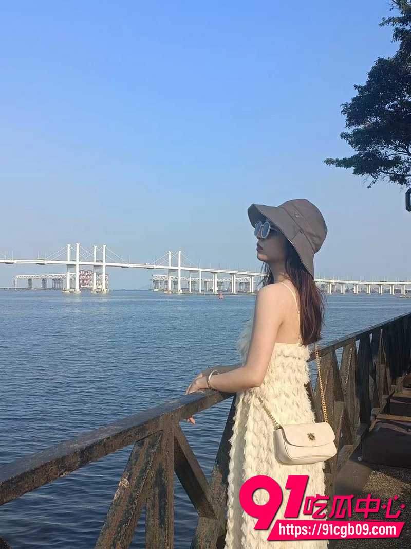 湖北师范学院 周露 不雅视频曝光 旅游陪金主床上浪翻天 服务堪称一流!