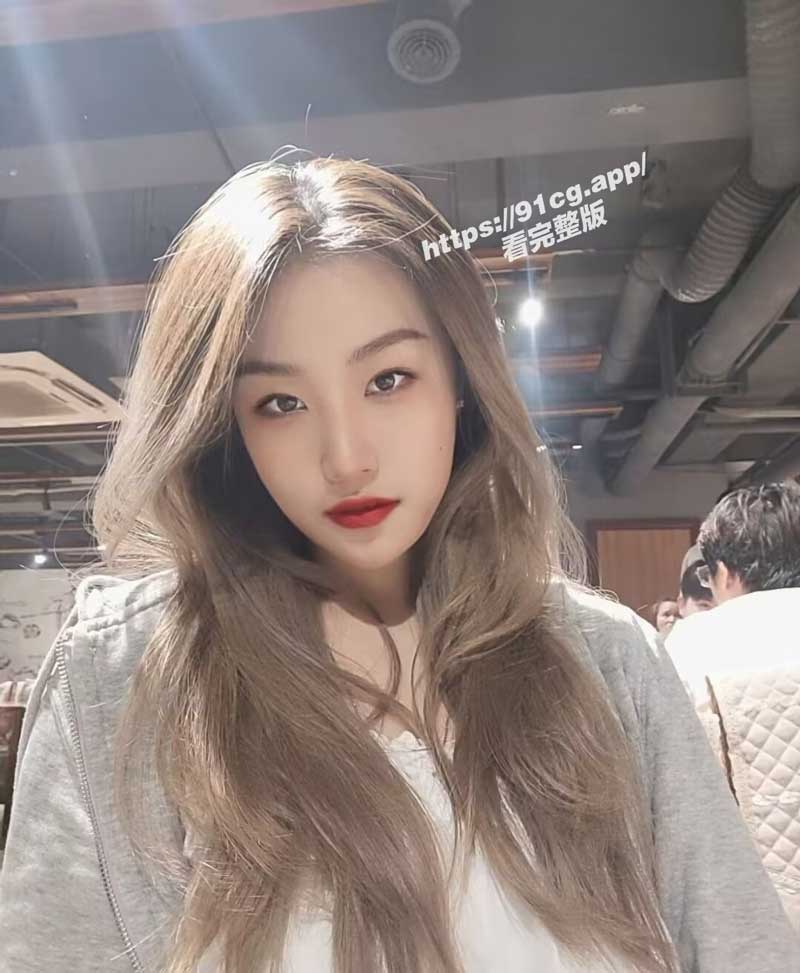 3 3