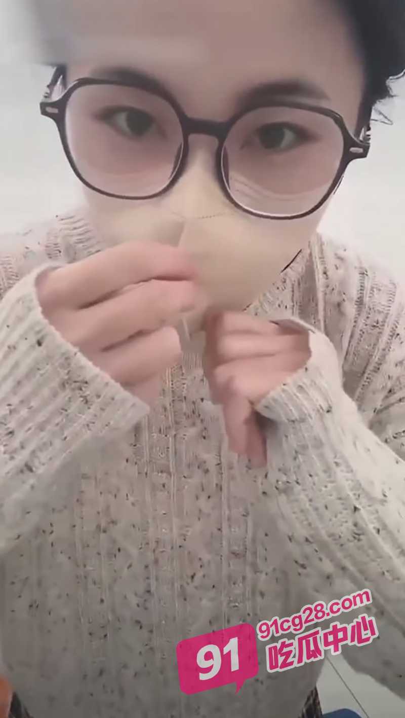 不一样的动感单车 抖音骚鸡直播间大玩自慰单车 骑完白浆泛滥!