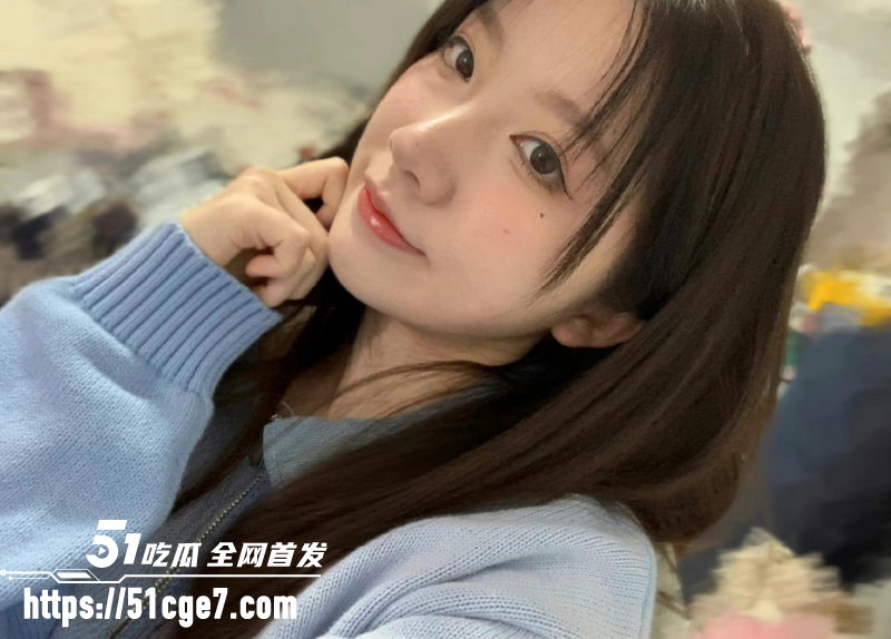 广东女大 谭梦雅 与学长约炮私拍泄密 腰臀比堪称完美 骑乘后入饥渴求精!
