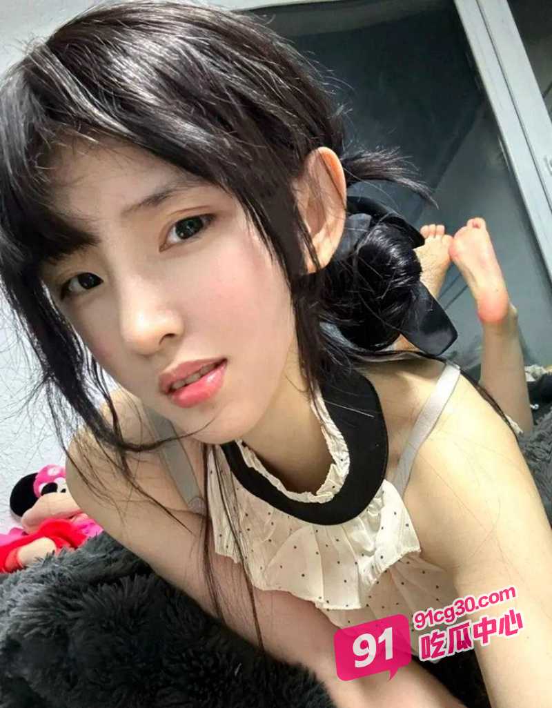 福建师范大学校花张美欣 被金主包养1v1定制福利视频流出！ 配图