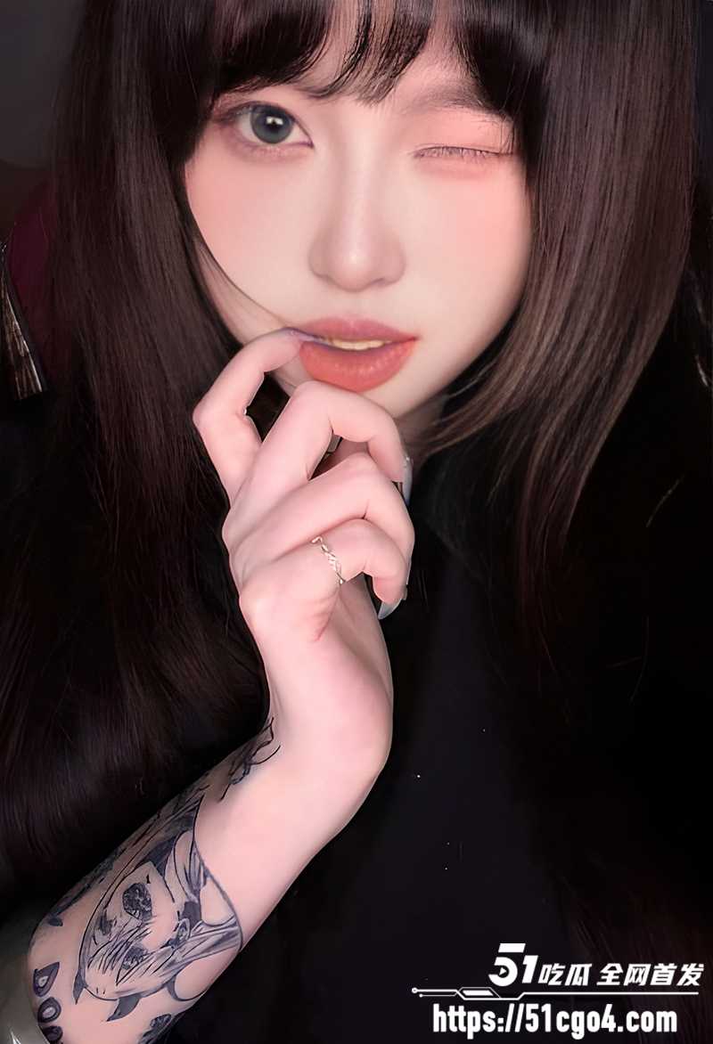 极品高颜值纹身巨乳小网红花花性爱视频流出4拷贝 极品高颜值纹身巨乳小网红花花性爱视频流出4拷贝