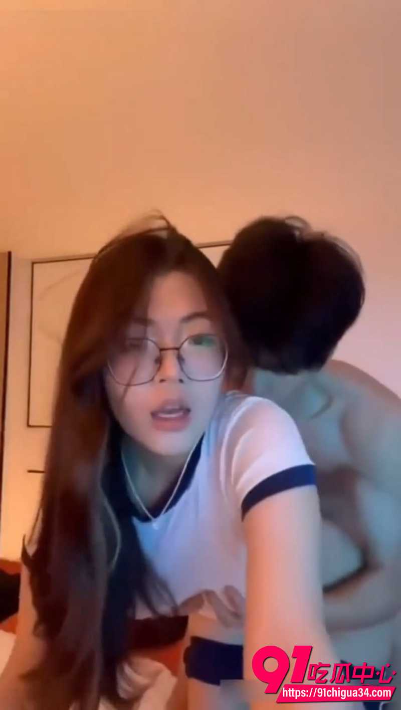 情侣云盘泄密 4 情侣云盘泄密 4